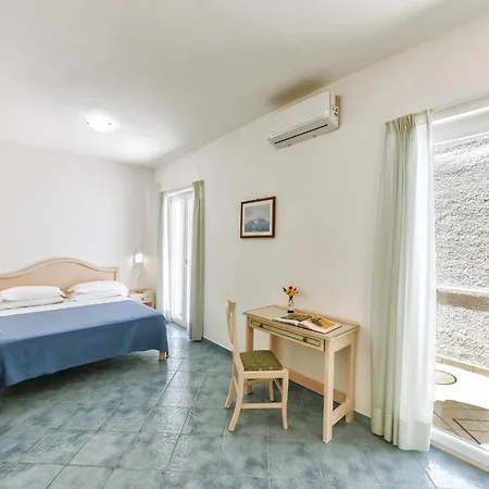 Hotel Villa D'Orta Ischia Room photo